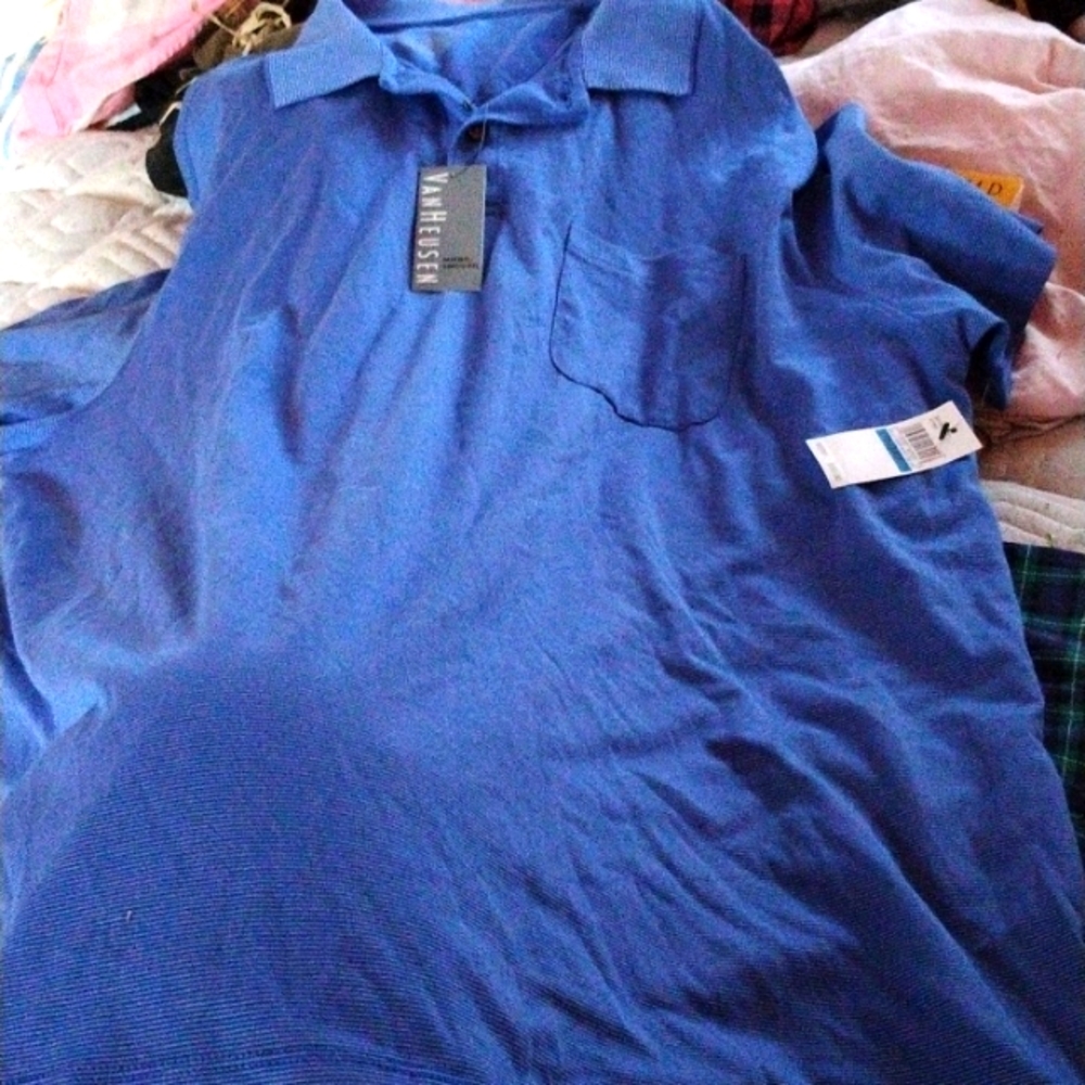 Van huesen micro smooth shirt sleeved polo NWT
